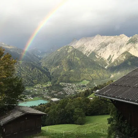 Kleines Paradies Montafon Apartament *